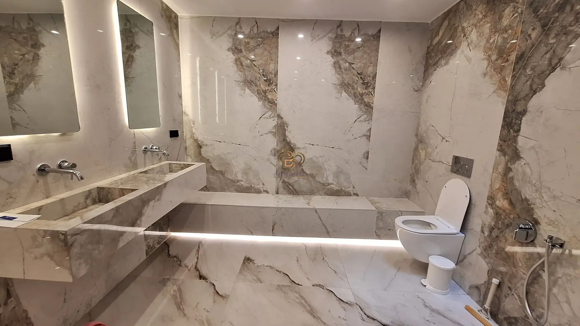 آلاچیق و پرگولا